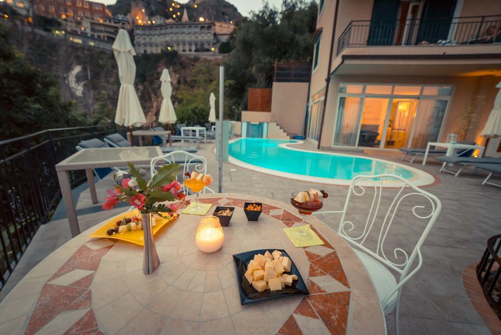 Meridiana Hotel Taormina Exterior foto