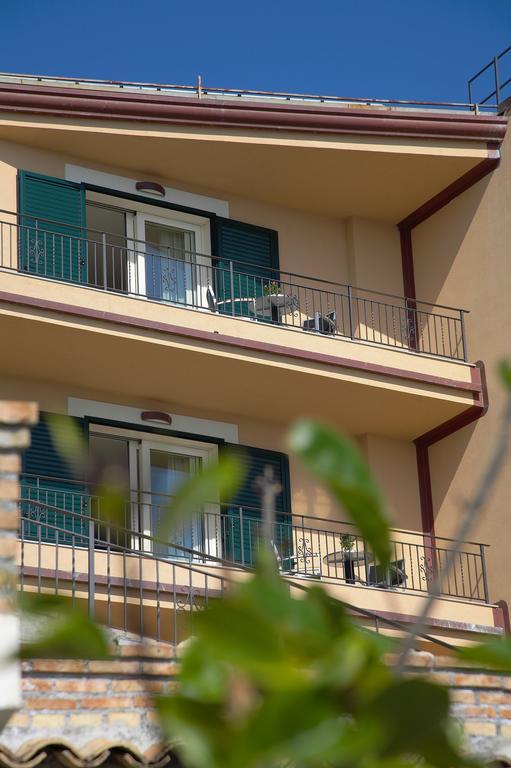 Meridiana Hotel Taormina Exterior foto